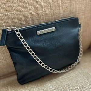 Nine West like new black leather wristlet pouch